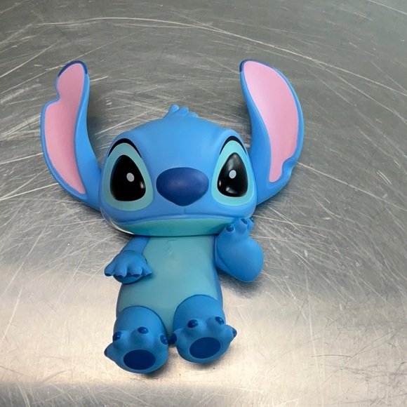 Disney Stitch Trip Collection “Old Style” 2 pieces. - Picture 3 of 7